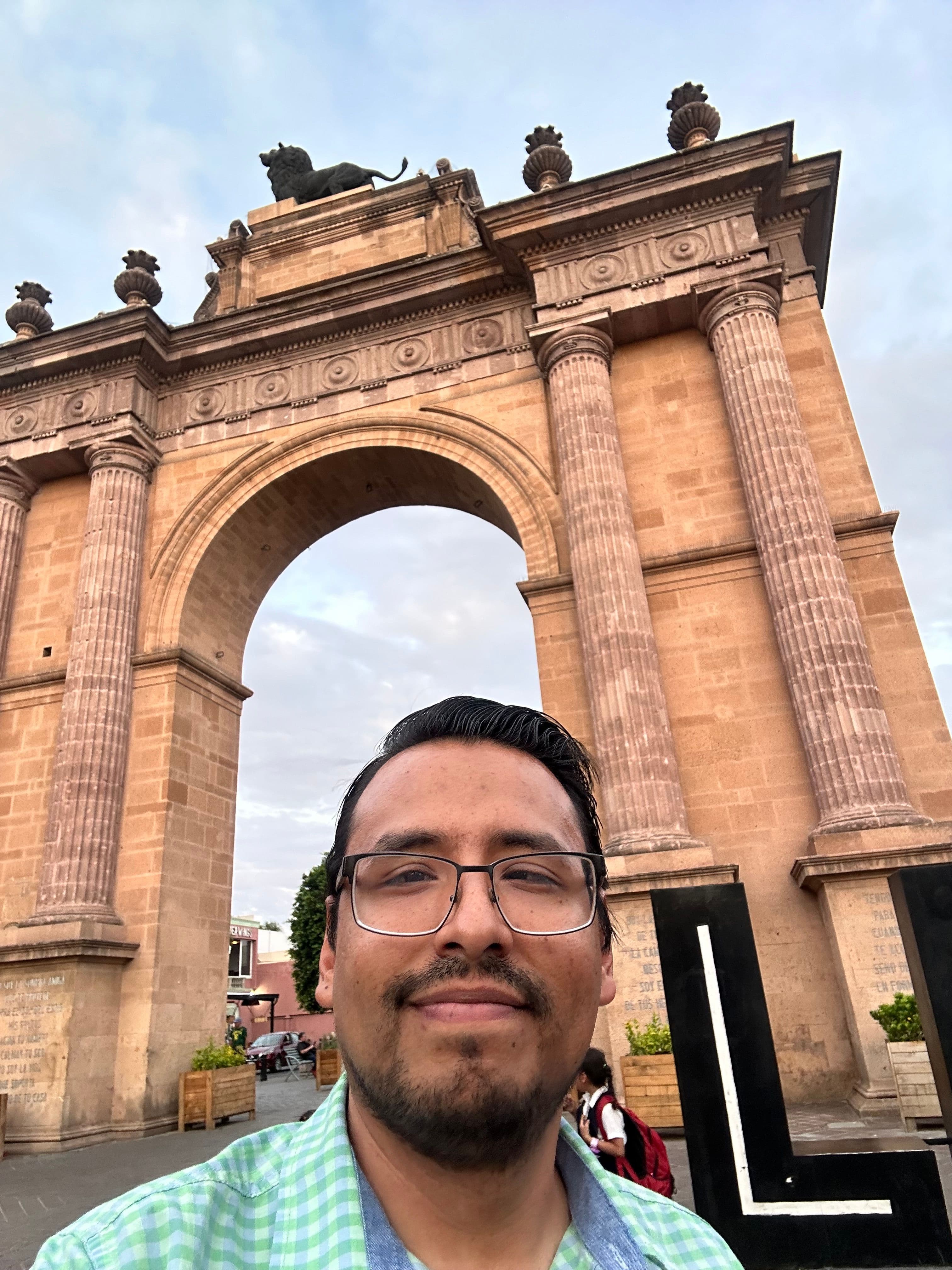 Hello World — Now in Spanish.